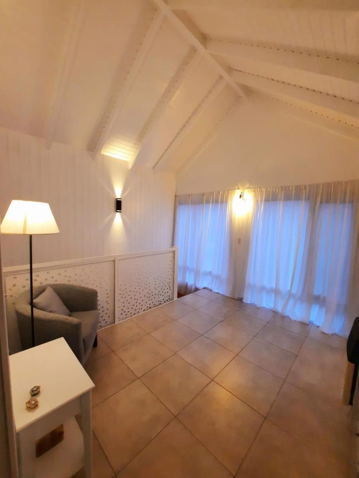 Rentahouse-smandes Casa Con Arroyo Apartment *