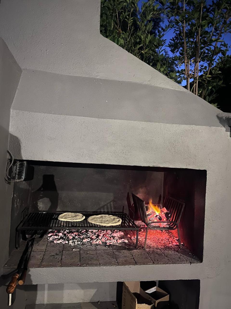 Apartment Rentahouse-smandes Casa Con Arroyo